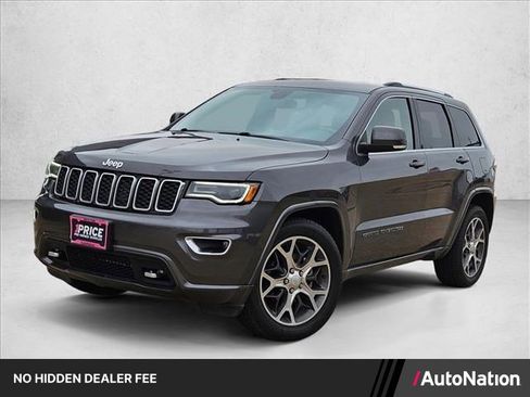 Used 2018 Jeep Grand Cherokee Limited AWD/4WD image 1