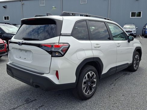 Used 2026 Subaru Forester Premium AWD/4WD image 4