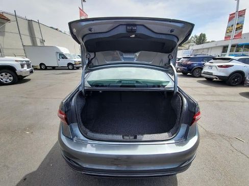 Used 2024 Volkswagen Jetta SE FWD image 24
