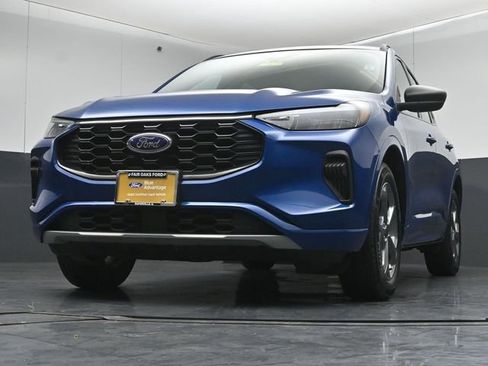 Certified 2023 Ford Escape ST-Line w/ Tech Pack #1 AWD/4WD image 35