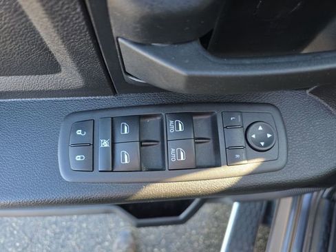 Used 2022 RAM 3500 Tradesman image 32