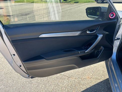 Used 2018 Honda Civic Si image 9