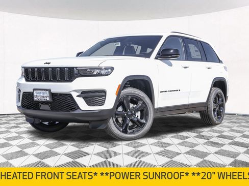 New 2025 Jeep Grand Cherokee Altitude AWD/4WD image 2