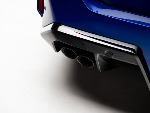 Used 2025 BMW M5 w/ Carbon Package image 33