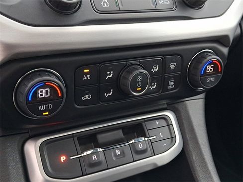 Certified 2020 GMC Acadia SLT image 18