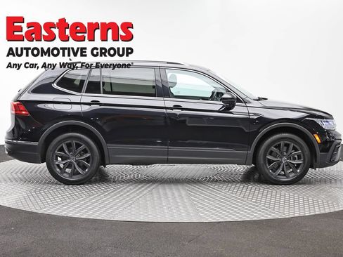 Used 2024 Volkswagen Tiguan SE FWD image 4