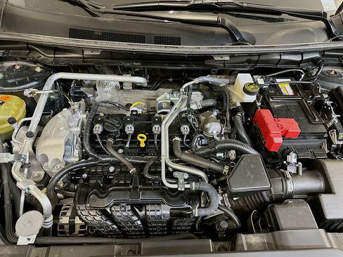 Used 2025 Mitsubishi Outlander SE image 36