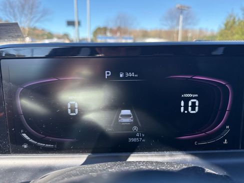 Used 2024 Kia Seltos LX image 10