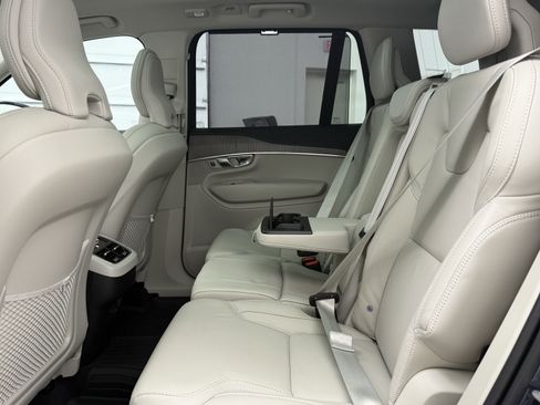 Used 2023 Volvo XC90 B6 Ultimate w/ Protection Package Premier AWD/4WD image 23