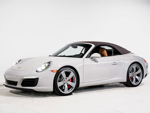 Used 2018 Porsche 911 Carrera S image 6