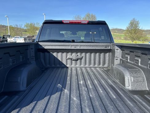 New 2026 Chevrolet Silverado 1500 LTZ w/ Z71 Off-Road Package AWD/4WD image 9