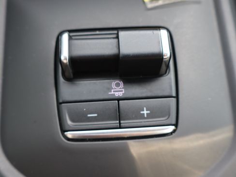 Used 2024 GMC Sierra 2500 Denali Ultimate AWD/4WD image 28