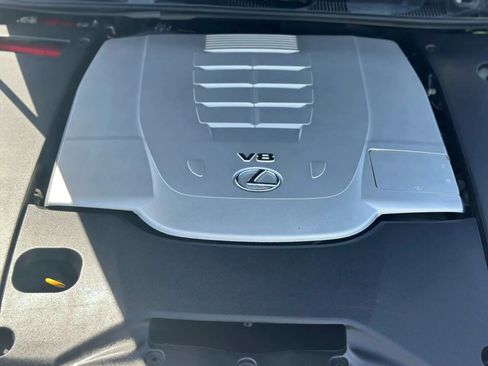 Used 2013 Lexus LS 460 w/ Comfort Pkg RWD image 29