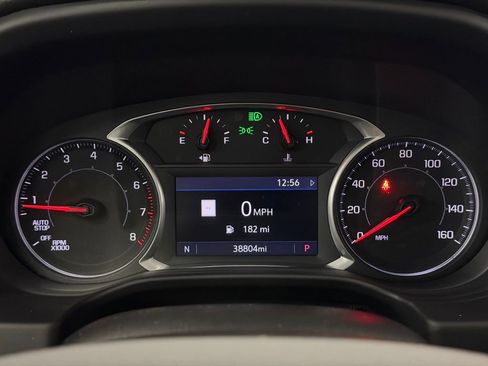 Used 2022 GMC Acadia SLT w/ Elevation Edition image 18