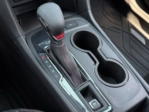 Used 2024 Chevrolet Equinox RS w/ RS Leather Package FWD image 21