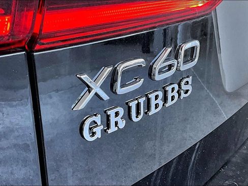 New 2026 Volvo XC60 B5 Ultra w/ Climate Package AWD/4WD image 31