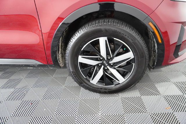 Used 2021 Kia Sorento EX FWD image 14