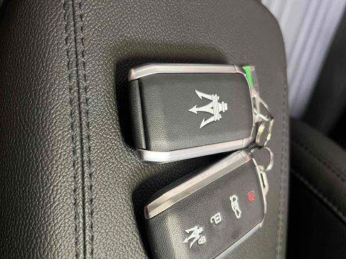 Used 2023 Maserati Grecale Modena AWD/4WD image 12