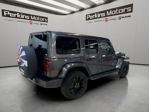 Used 2025 Jeep Wrangler Unlimited Sahara AWD/4WD image 5