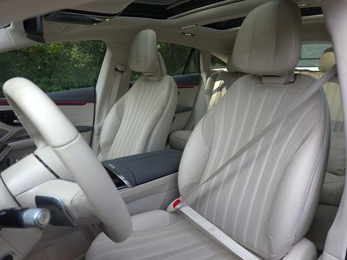 Used 2023 Mercedes-Benz EQS 450+ Sedan image 13