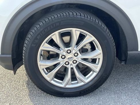 Used 2020 Ford Explorer Limited image 11