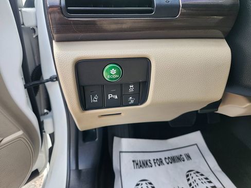 Used 2017 Honda Accord Touring image 29