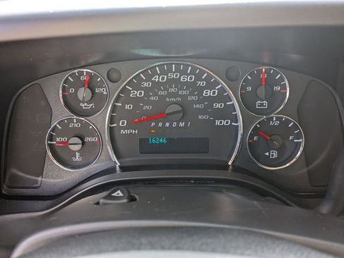 Used 2024 Chevrolet Express 2500 w/ Driver Convenience Package RWD image 15