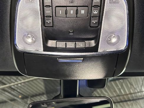 Used 2019 Jeep Grand Cherokee Limited w/ Luxury Group II image 33