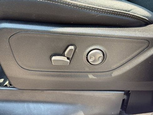 Certified 2022 RAM 1500 Big Horn AWD/4WD image 14
