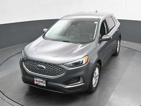 Used 2024 Ford Edge SEL AWD/4WD image 32