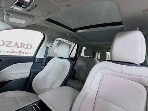 New 2026 Lincoln Aviator Reserve RWD image 24