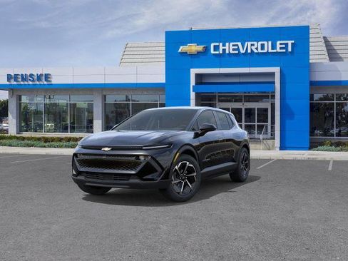 Used 2026 Chevrolet Equinox EV LT image 8