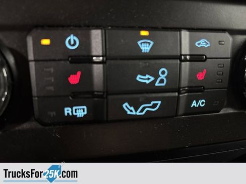 Used 2015 Ford F150 XLT w/ Equipment Group 302A Luxury image 8