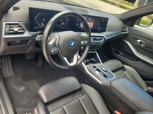 Used 2024 BMW 330e RWD image 16