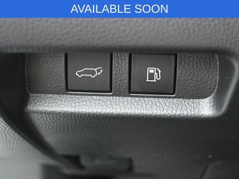 Used 2025 Toyota Crown Signia AWD/4WD image 16