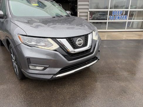 Used 2017 Nissan Rogue SL w/ SL Premium Package image 5
