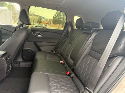 New 2026 Nissan Rogue Platinum image 16