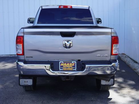 Used 2019 RAM 3500 Tradesman w/ Chrome Appearance Group AWD/4WD image 5