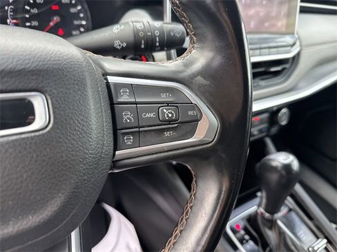 Used 2022 Jeep Compass Limited image 20