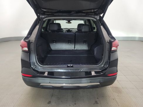 Used 2023 Chevrolet Equinox LT image 29