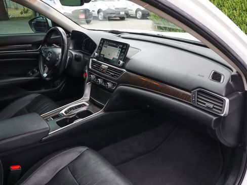 Used 2021 Honda Accord Touring image 40