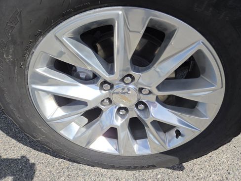 Used 2024 Chevrolet Tahoe Premier image 13