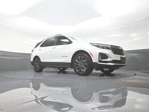 Used 2022 Chevrolet Equinox RS AWD/4WD image 9