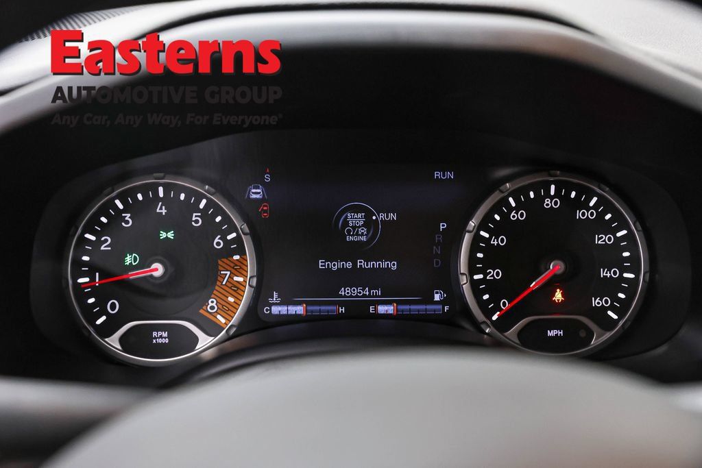 Used 2021 Jeep Renegade Latitude AWD/4WD image 19