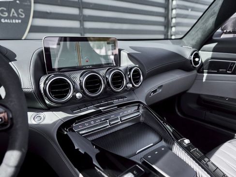 Used 2020 Mercedes-Benz AMG GT R image 69