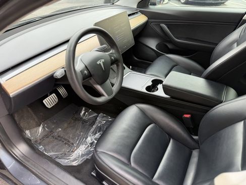 Used 2021 Tesla Model 3 Performance image 24