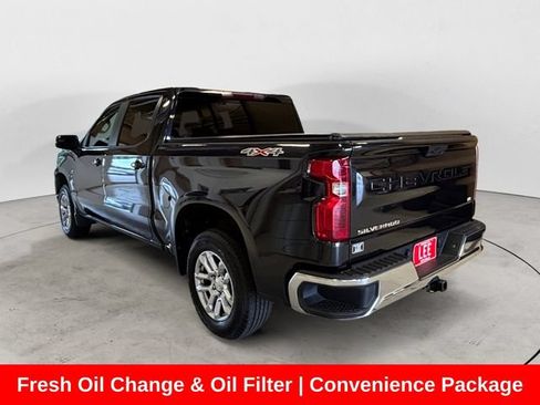 Used 2022 Chevrolet Silverado 1500 LT AWD/4WD image 3