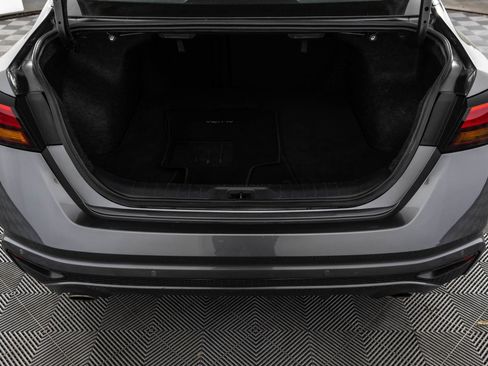 Used 2023 Nissan Altima 2.5 SL FWD image 39
