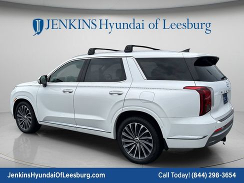 Used 2023 Hyundai Palisade Calligraphy w/ Winter Package AWD/4WD image 7