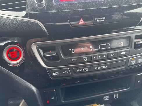 Used 2023 Honda Ridgeline Black Edition image 21